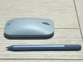 Kgy00001 Microsoft Combo Surface Pen Ice Blue And Mobile Mouse Platinum Gently Used