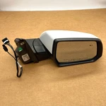 Oem 18-21 Chevrolet Traverse Right Side Door Mirror Assembly W Camera 84979279 Used. Price: $124.95.